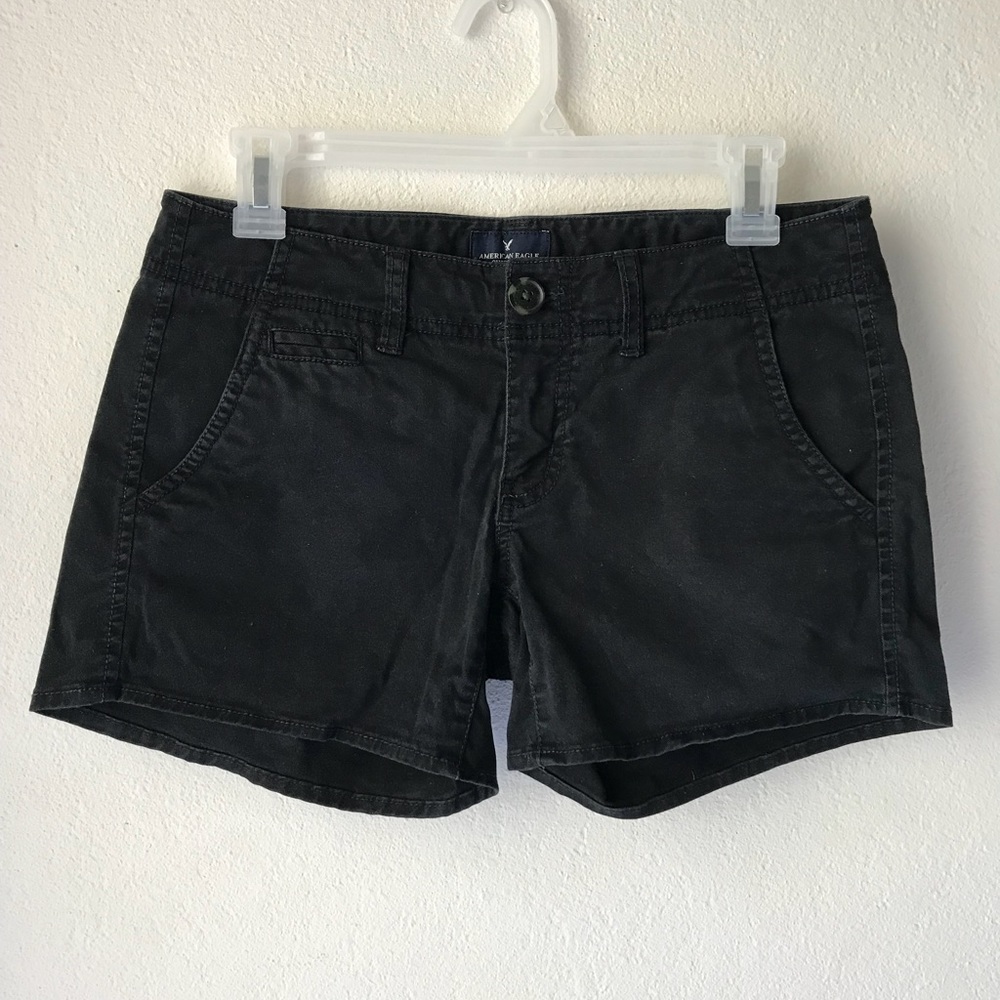 American Eagle black shorts